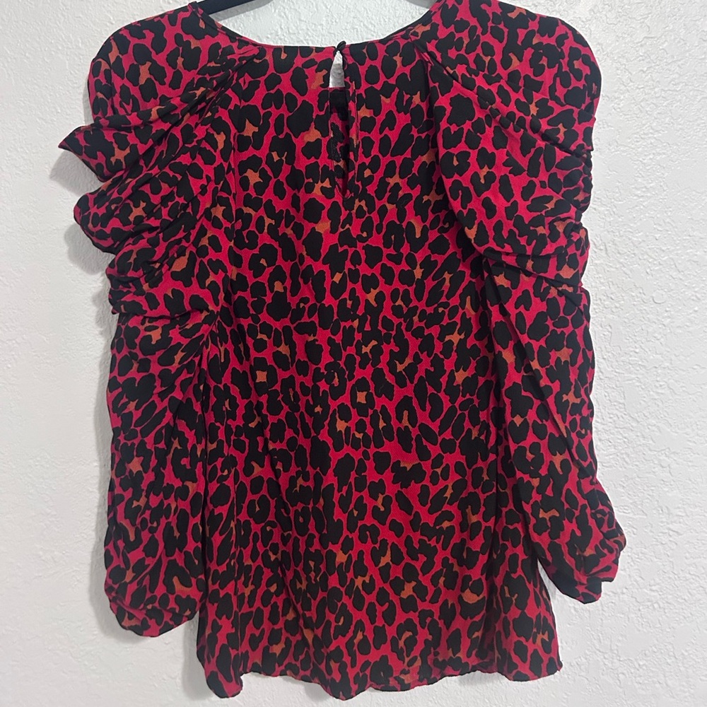 Zara Red and Black Cheetah π Puff Sleeve Ruffled Blouse - Picture 3 of 3
